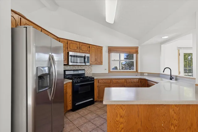 $335,000 | 1424 Phoenix Lane, Joliet, IL 60431