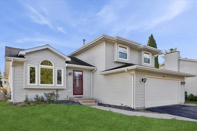 $335,000 | 1424 Phoenix Lane, Joliet, IL 60431