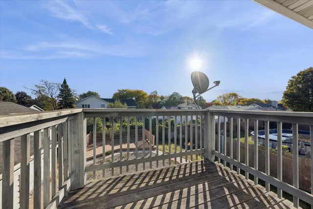 $335,000 | 1424 Phoenix Lane, Joliet, IL 60431