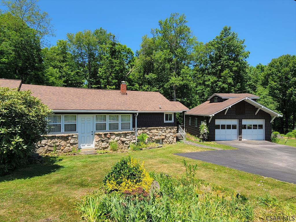 579 Niverton Road Salisbury, PA 15558 - Photo 1 of 31 Gallery Image 1