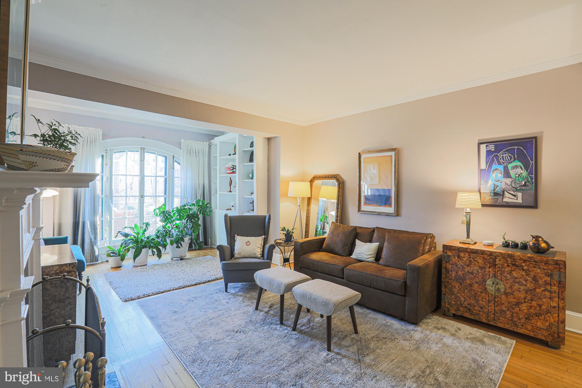 4300 Roland Avenue, Unit 102 Baltimore, MD 21210 - Photo 4 of 20 Gallery Image 4