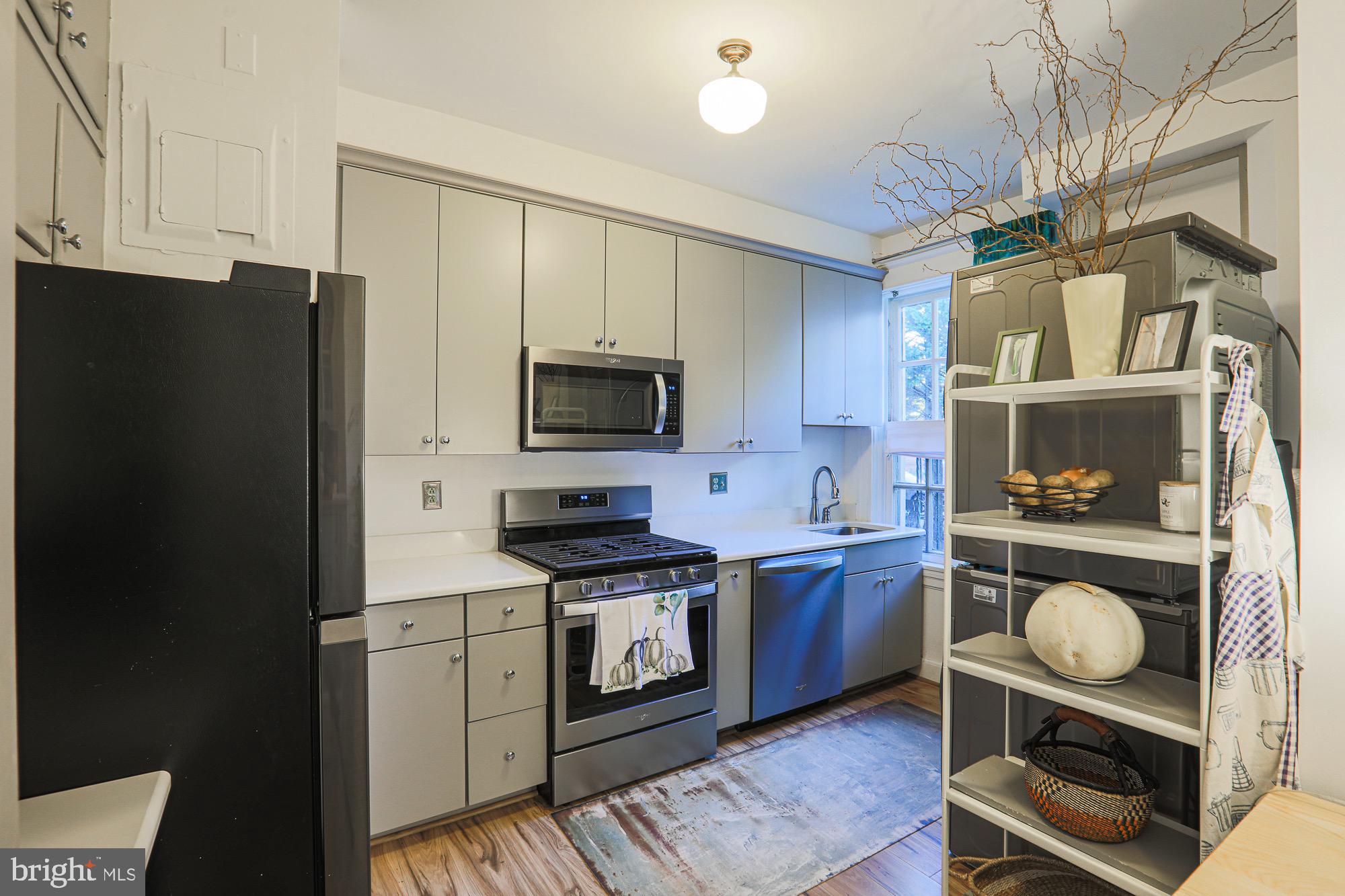 4300 Roland Avenue, Unit 102 Baltimore, MD 21210 - Photo 9 of 20 Gallery Image 9