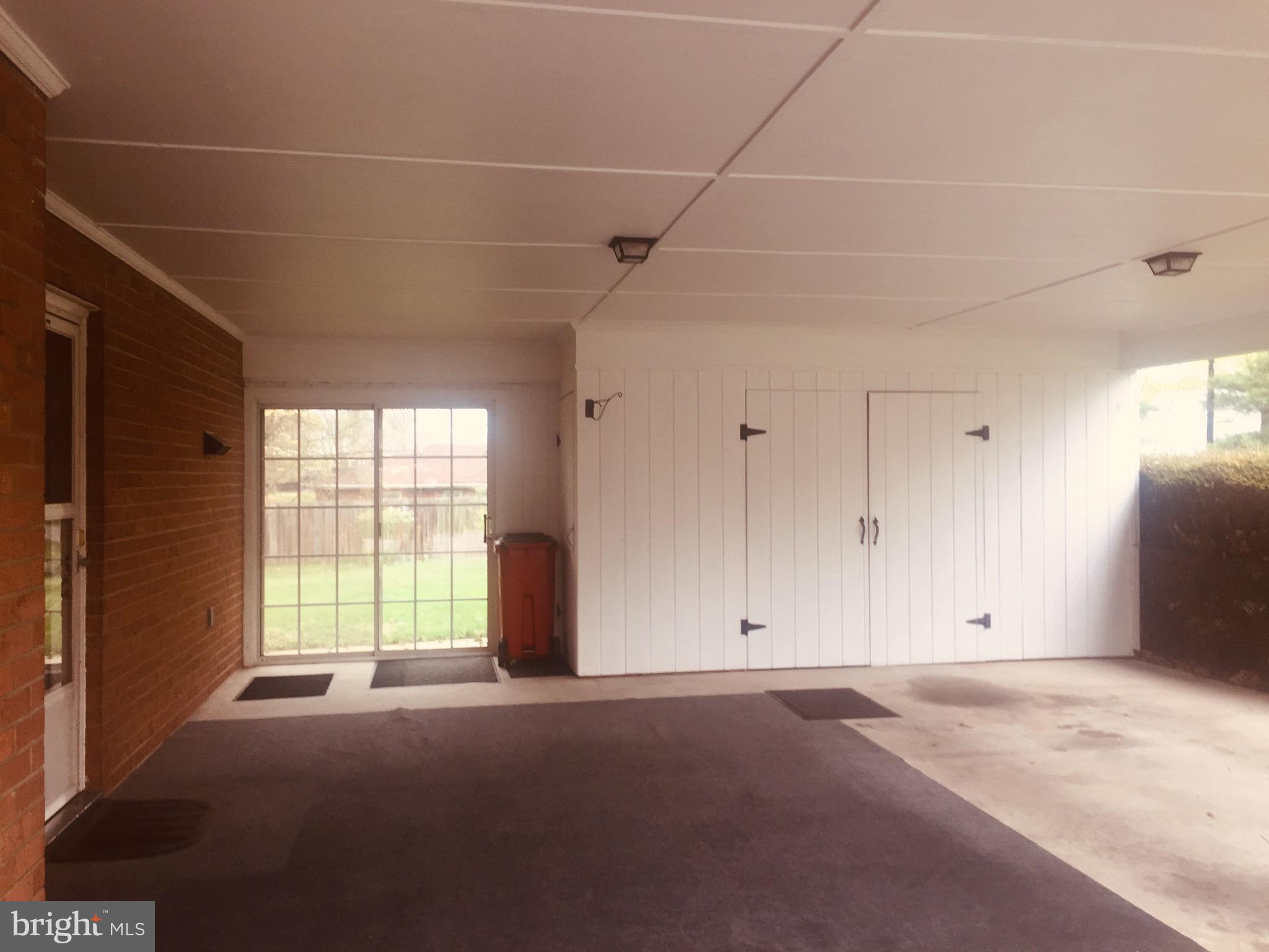 17824 Pin Oak Road Hagerstown, MD 21740 - Photo 3 of 27 Gallery Image 3