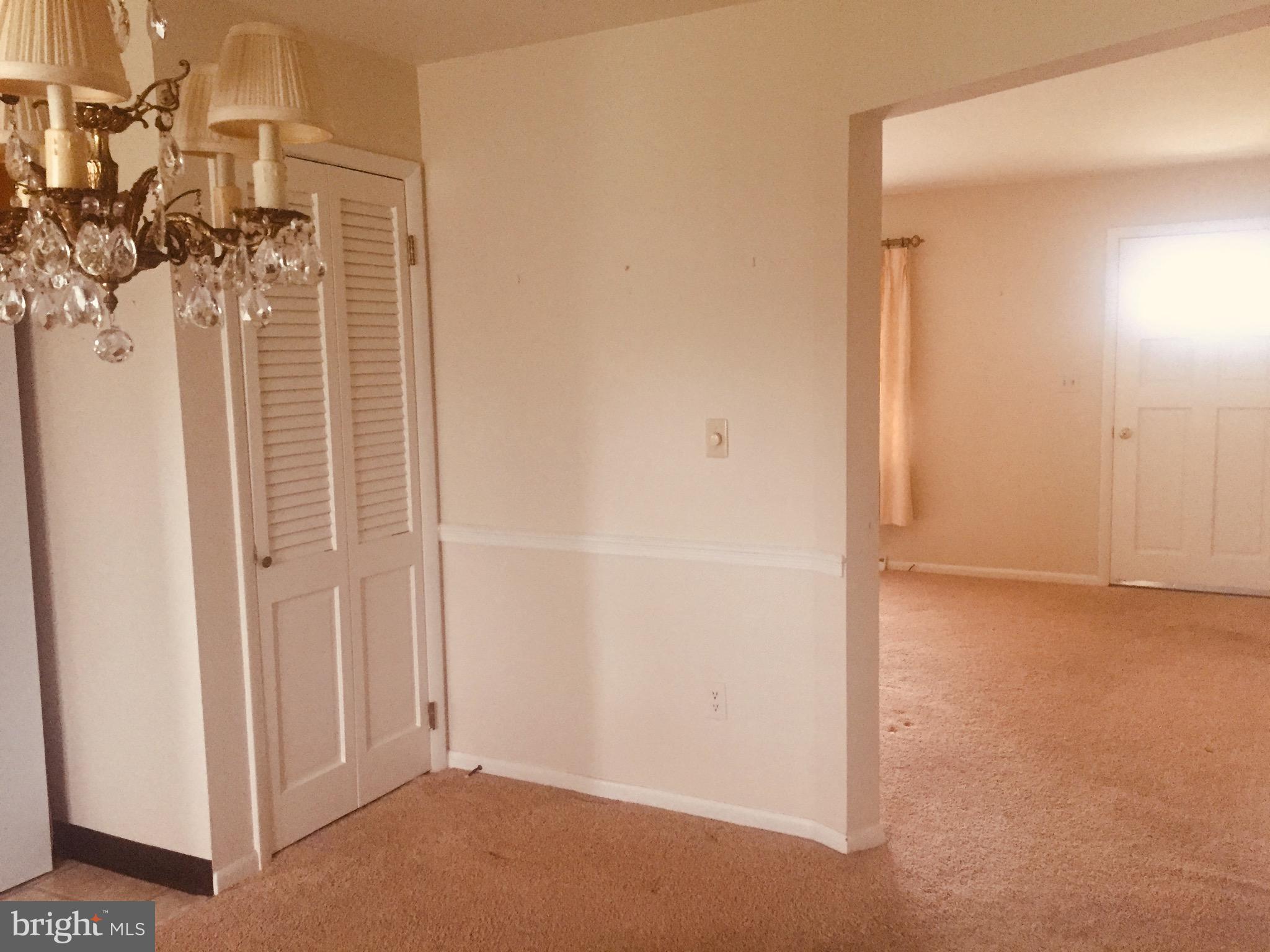 17824 Pin Oak Road Hagerstown, MD 21740 - Photo 8 of 27 Gallery Image 8