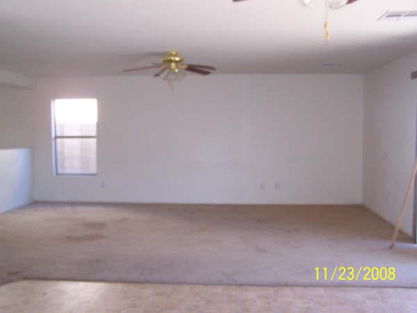 18509 North Madison Road Maricopa, AZ 85139 - Photo 4 of 7 Family Room