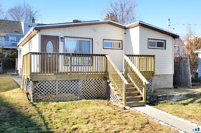 $389,000 | 207 Hillcrest Road, Bridgeport, CT 06606