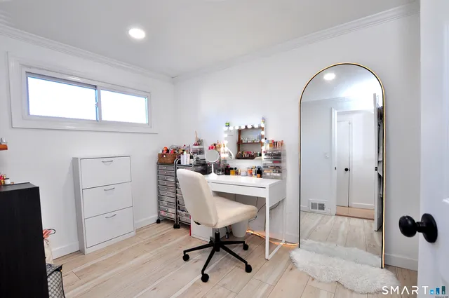 $389,000 | 207 Hillcrest Road, Bridgeport, CT 06606