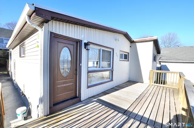 $389,000 | 207 Hillcrest Road, Bridgeport, CT 06606