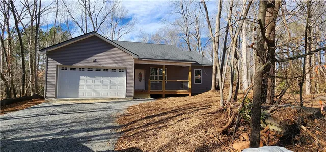 $325,000 | 221 Cub Cove Drive, Walhalla, SC 29691