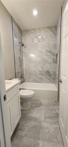 $325,000 | 221 Cub Cove Drive, Walhalla, SC 29691