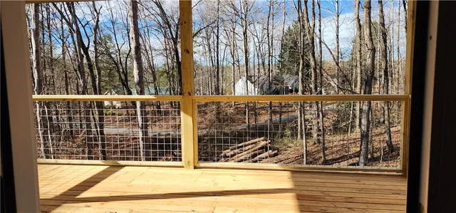 $325,000 | 221 Cub Cove Drive, Walhalla, SC 29691