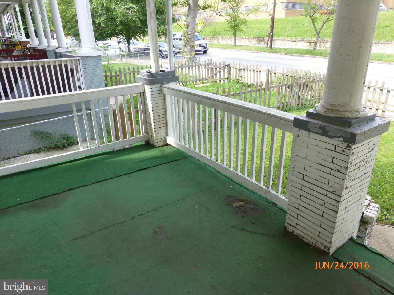 3918 Reisterstown Road Baltimore, MD 21215 - Photo 4 of 15 Porch