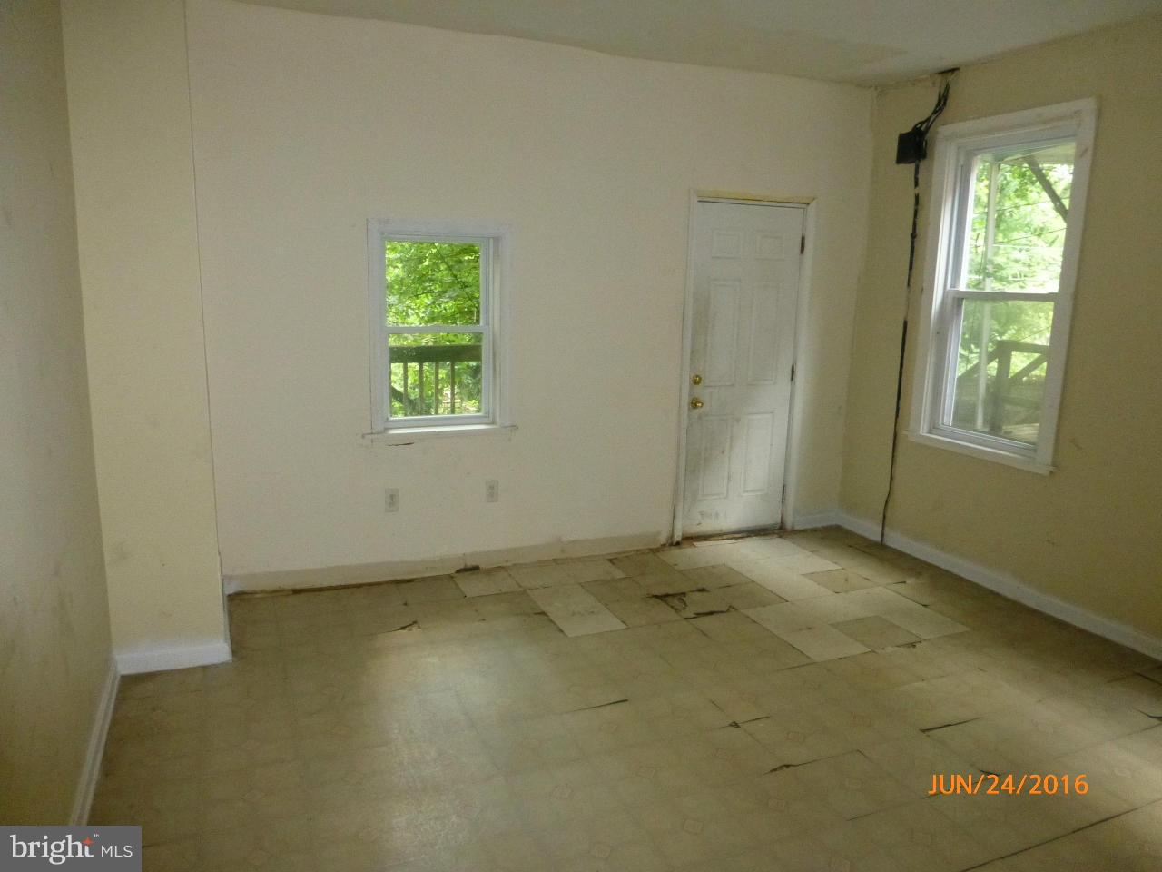 3918 Reisterstown Road Baltimore, MD 21215 - Photo 8 of 15 Kitchen