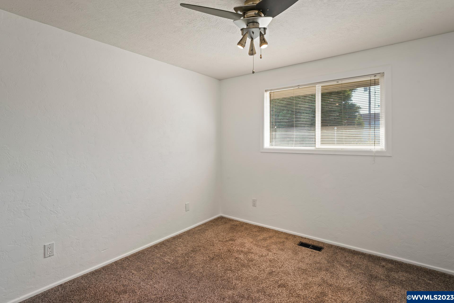 35135 Meadow Road Southwest Albany, OR 97321 - Photo 24 of 42 Gallery Image 24
