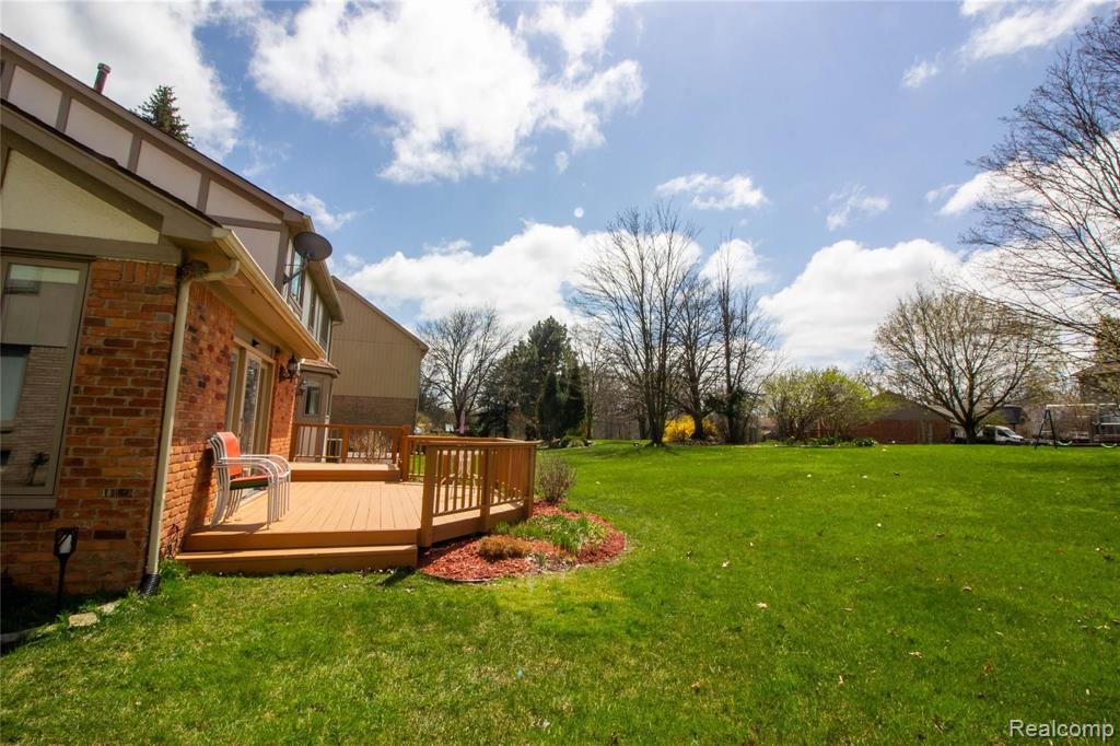 1668 Snowden Circle Rochester Hills, MI 48306 - Photo 24 of 29