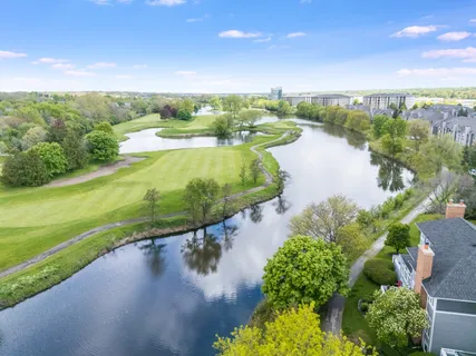$549,000 | 17 Mashie Court, Woodridge, IL 60517