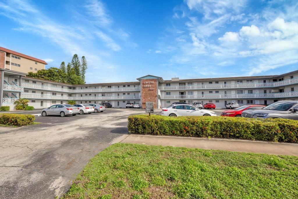 a view of outdoor space with a garden
