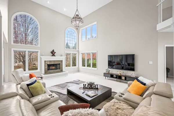 $1,185,000 | 2711 Deering Bay Drive, Naperville, IL 60564