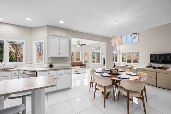 $1,185,000 | 2711 Deering Bay Drive, Naperville, IL 60564