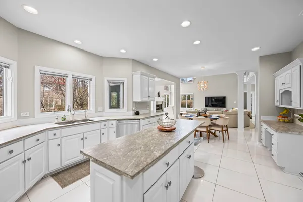 $1,185,000 | 2711 Deering Bay Drive, Naperville, IL 60564