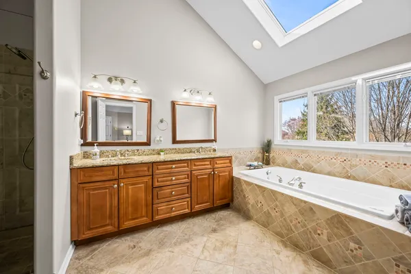 $1,185,000 | 2711 Deering Bay Drive, Naperville, IL 60564