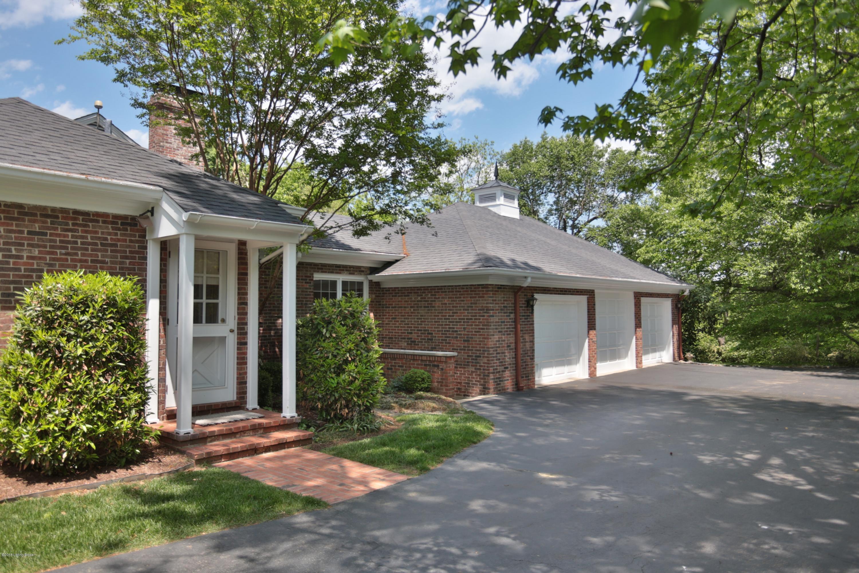 197 Westwind Road Louisville, KY 40207 - Photo 34 of 40 44