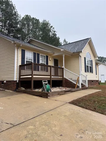 $2,000 | 3413 Mooring Place, Sherrills Ford, NC 28673