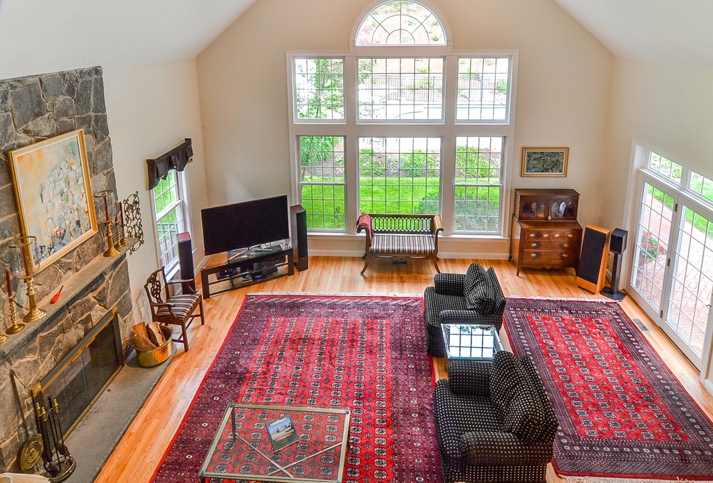 167 Pine Street Dover, MA 02030 - Photo 10 of 30