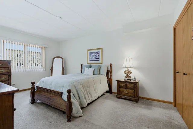 $245,000 | 15713 Old Orchard Court, Unit 1N, Orland Park, IL 60462