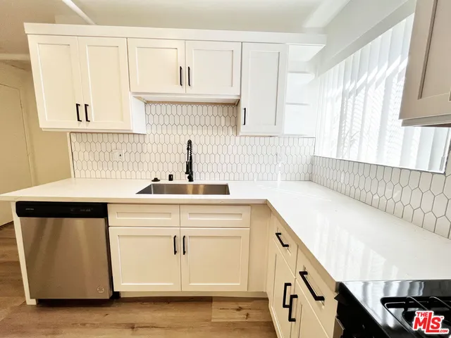 $1,495 | 11430 Cedar Avenue, Unit 1A, Hawthorne, CA 90250