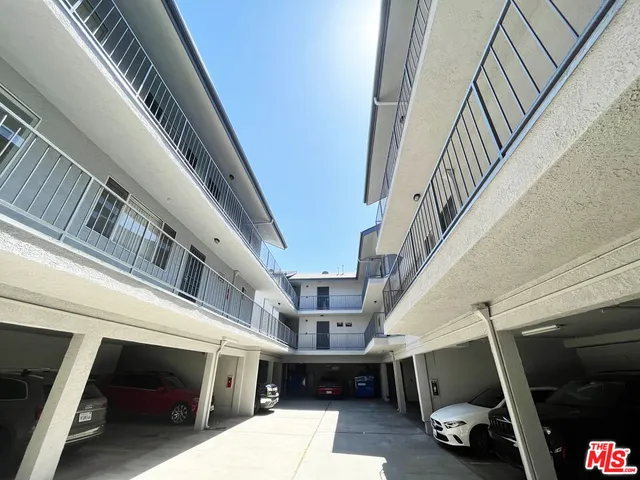 a view of an entryway