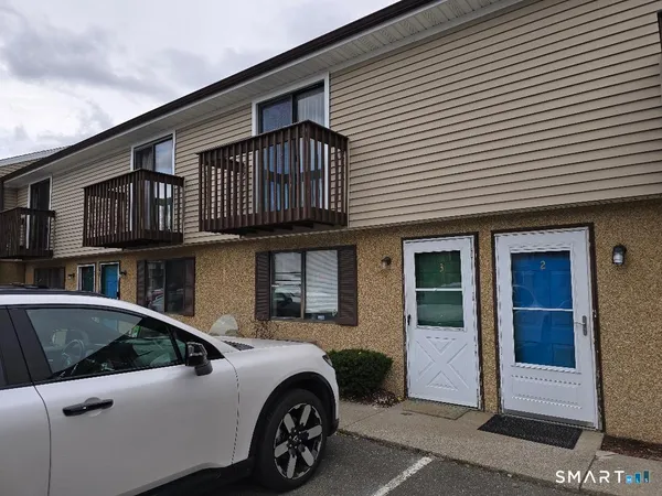 $1,500 | 1448 Meriden Road, Unit 3, Waterbury, CT 06705