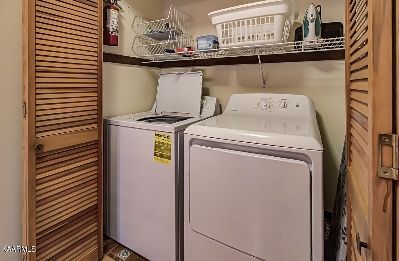 1112 Mathis Hollow Road Gatlinburg, TN 37738 - Photo 29 of 38 IMG_8712LR