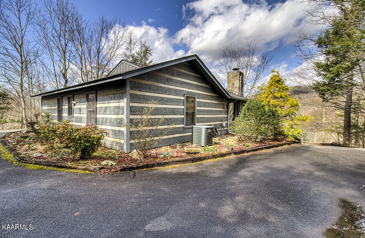 1112 Mathis Hollow Road Gatlinburg, TN 37738 - Photo 34 of 38 IMG_8595LR