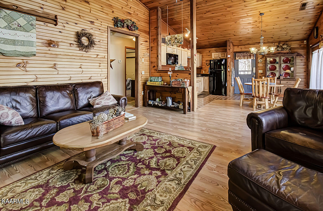 1112 Mathis Hollow Road Gatlinburg, TN 37738 - Photo 10 of 38 IMG_8646LR