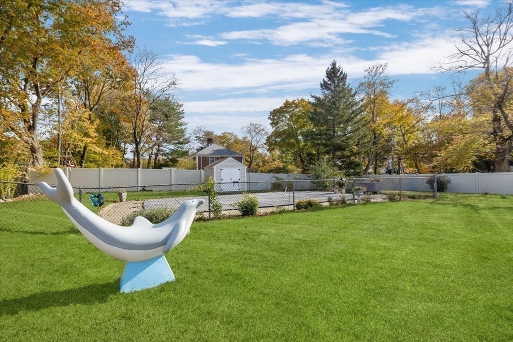 1 Hemlock Road Hingham, MA 02043 - Photo 15 of 17