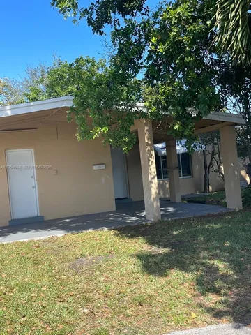 $2,700 | 7101 Park Street, Hollywood, FL 33024