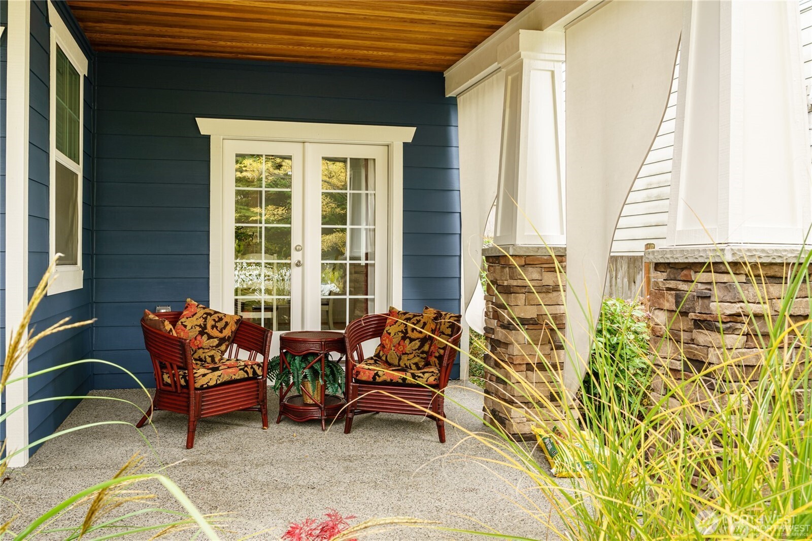 1053 Ridge Street Mukilteo, WA 98275 - Photo 3 of 15