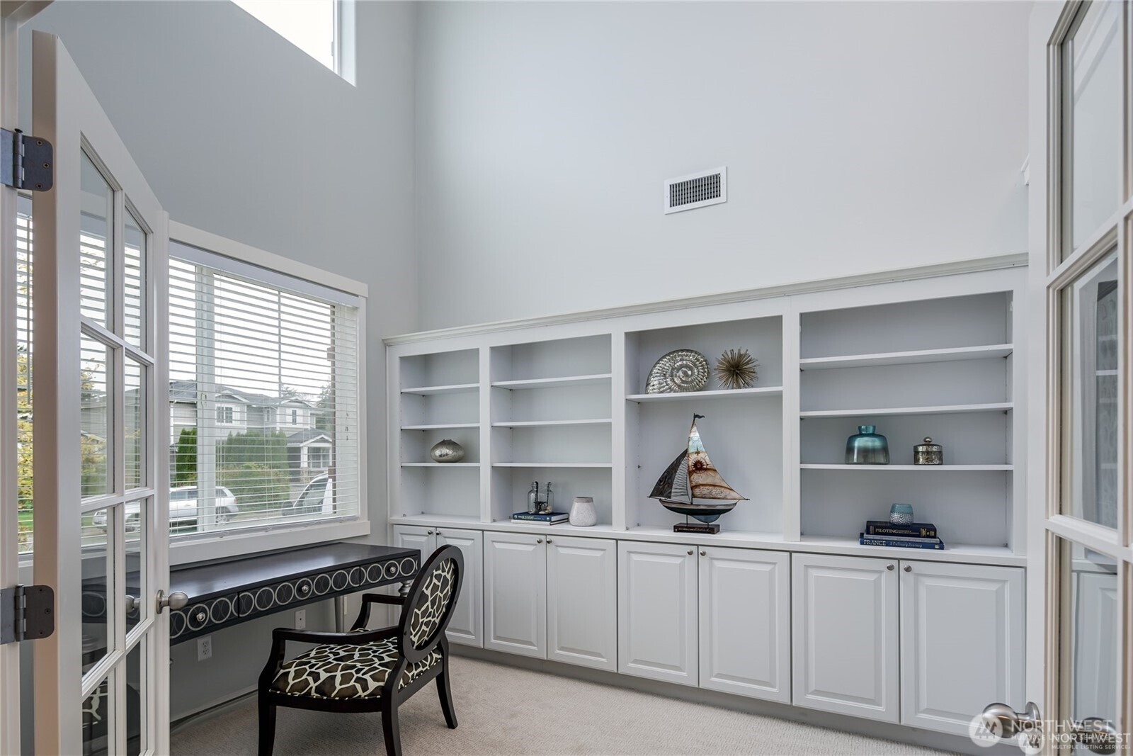 1053 Ridge Street Mukilteo, WA 98275 - Photo 4 of 15