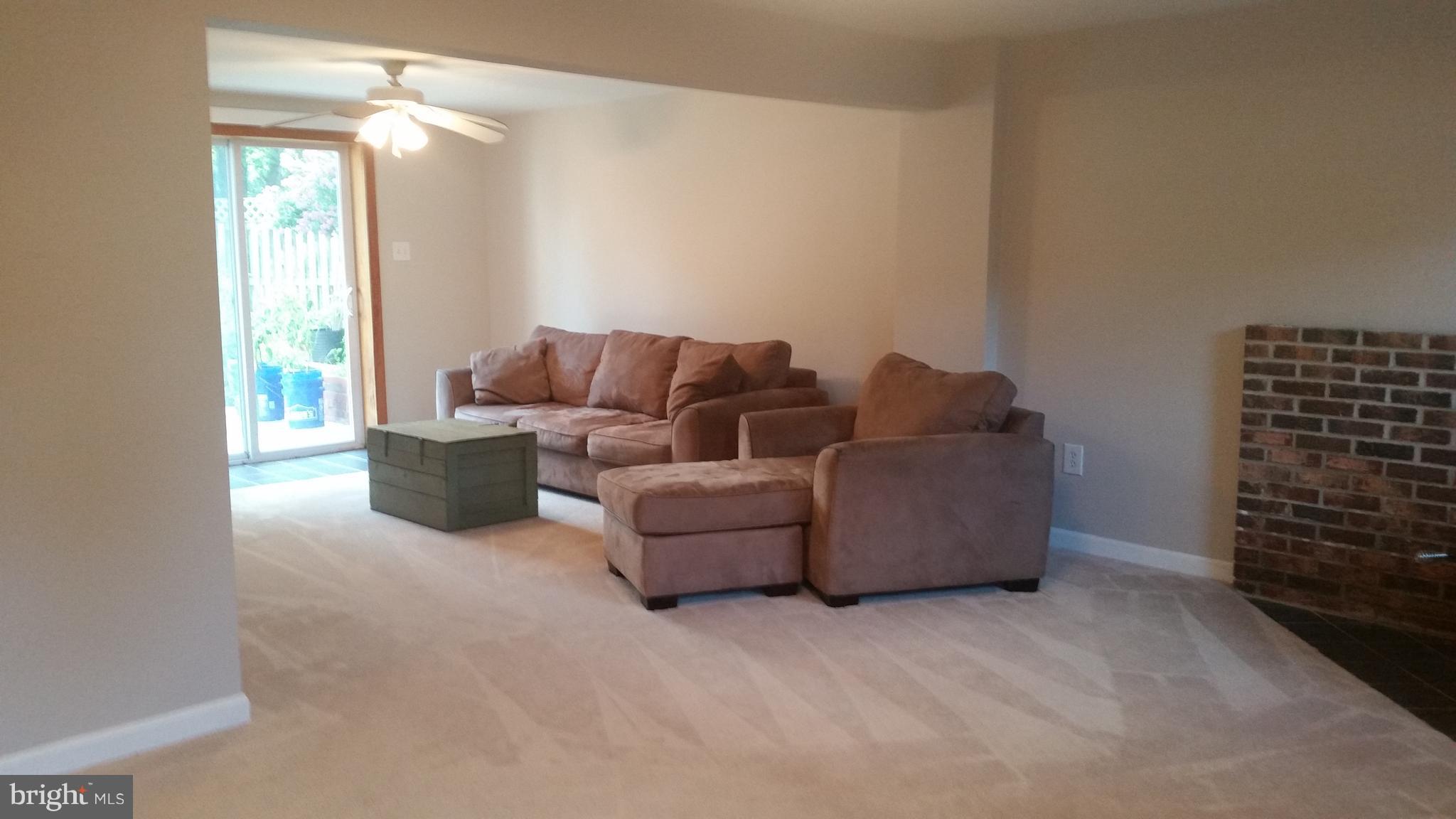 706 East Roanoke Road Sterling, VA 20164 - Photo 3 of 4 Interior (General)