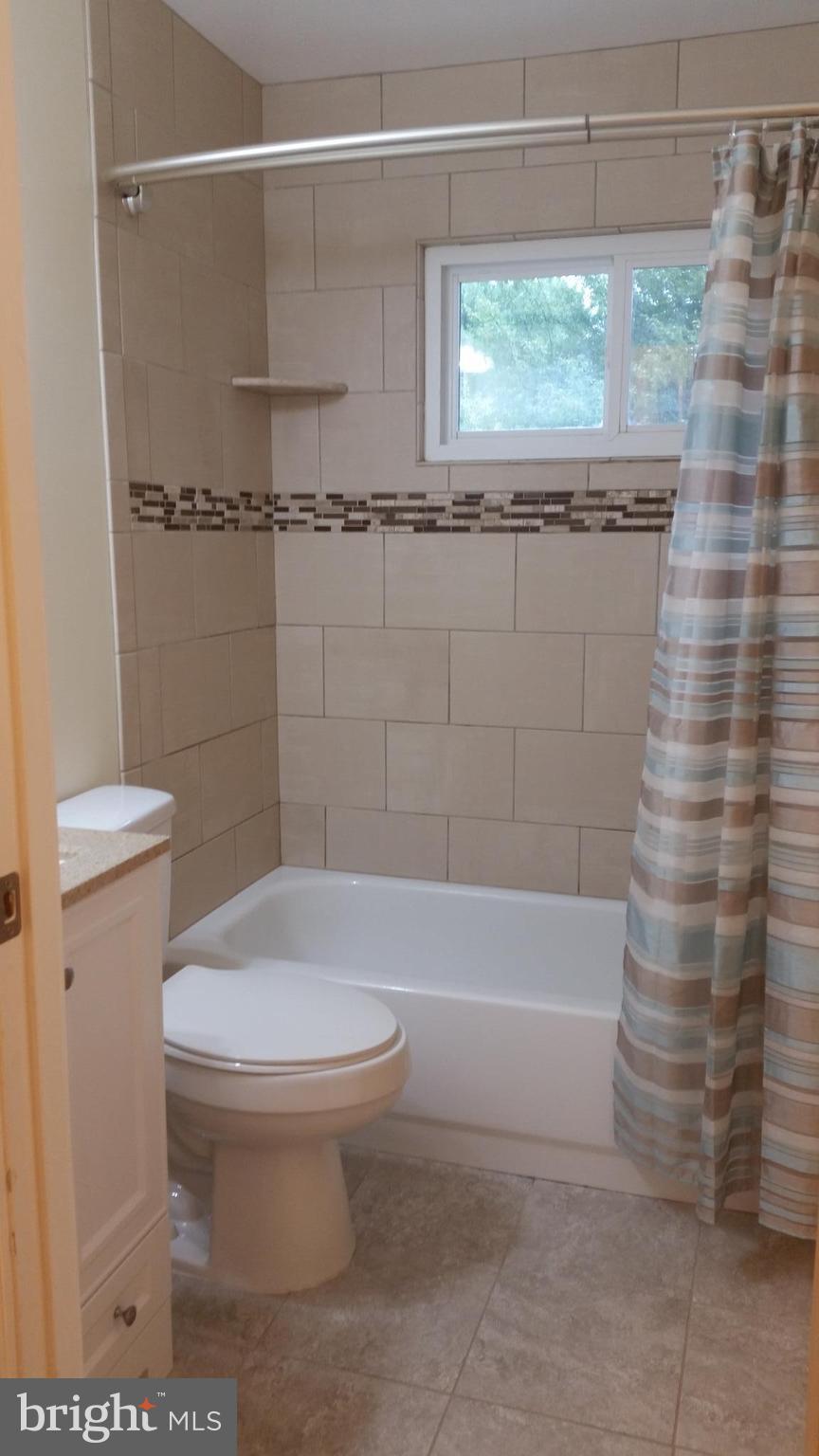 706 East Roanoke Road Sterling, VA 20164 - Photo 4 of 4 Bath (Master)