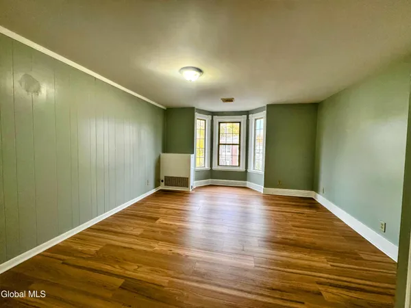 $1,525 | 838 Lancaster Street, Unit 2, Albany, NY 12203