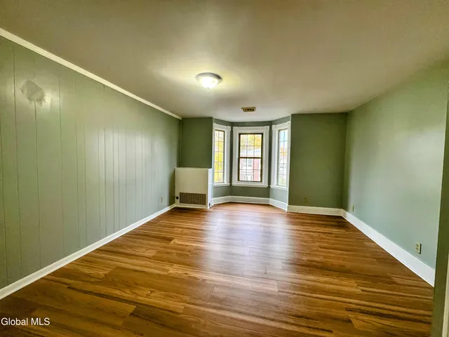 $1,575 | 838 Lancaster Street, Unit 2, Albany, NY 12203