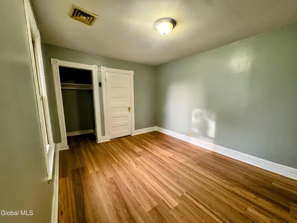 $1,525 | 838 Lancaster Street, Unit 2, Albany, NY 12203