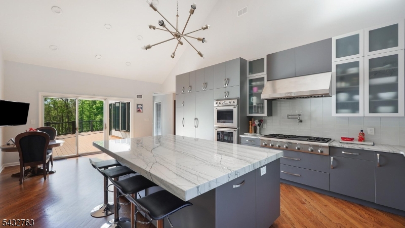 17 Nottingham Way Warren, NJ 07059 - Photo 16 of 48