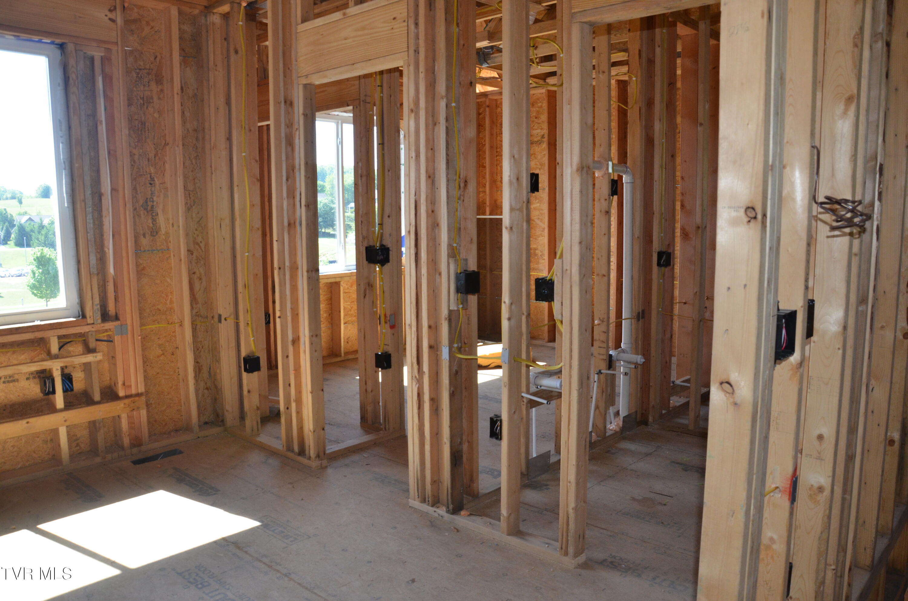 2354 Edinburgh Channel Road Kingsport, TN 37664 - Photo 10 of 10 DSC_0692