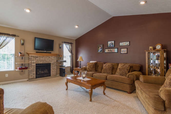 4268 North Rindle Lane Bloomington, IN 47404 - Photo 5 of 22 Gallery Image 5