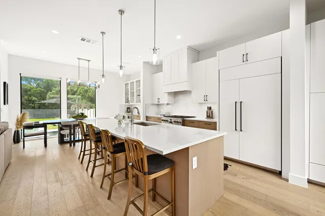 $1,395,000 | 5515 Jim Hogg Avenue, Unit B, Austin, TX 78756