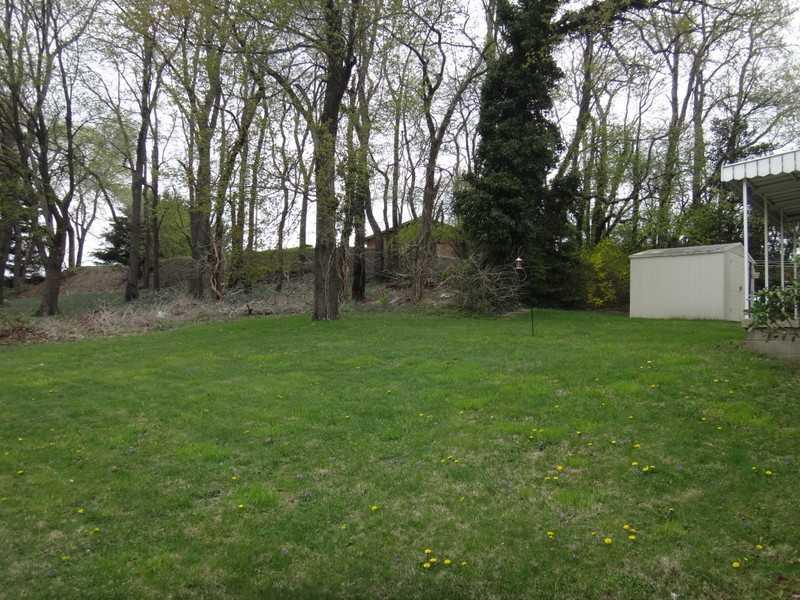 108 Old Walnut Hill Road Uniontown, PA 15401 - Photo 4 of 13 Yard/Garden.