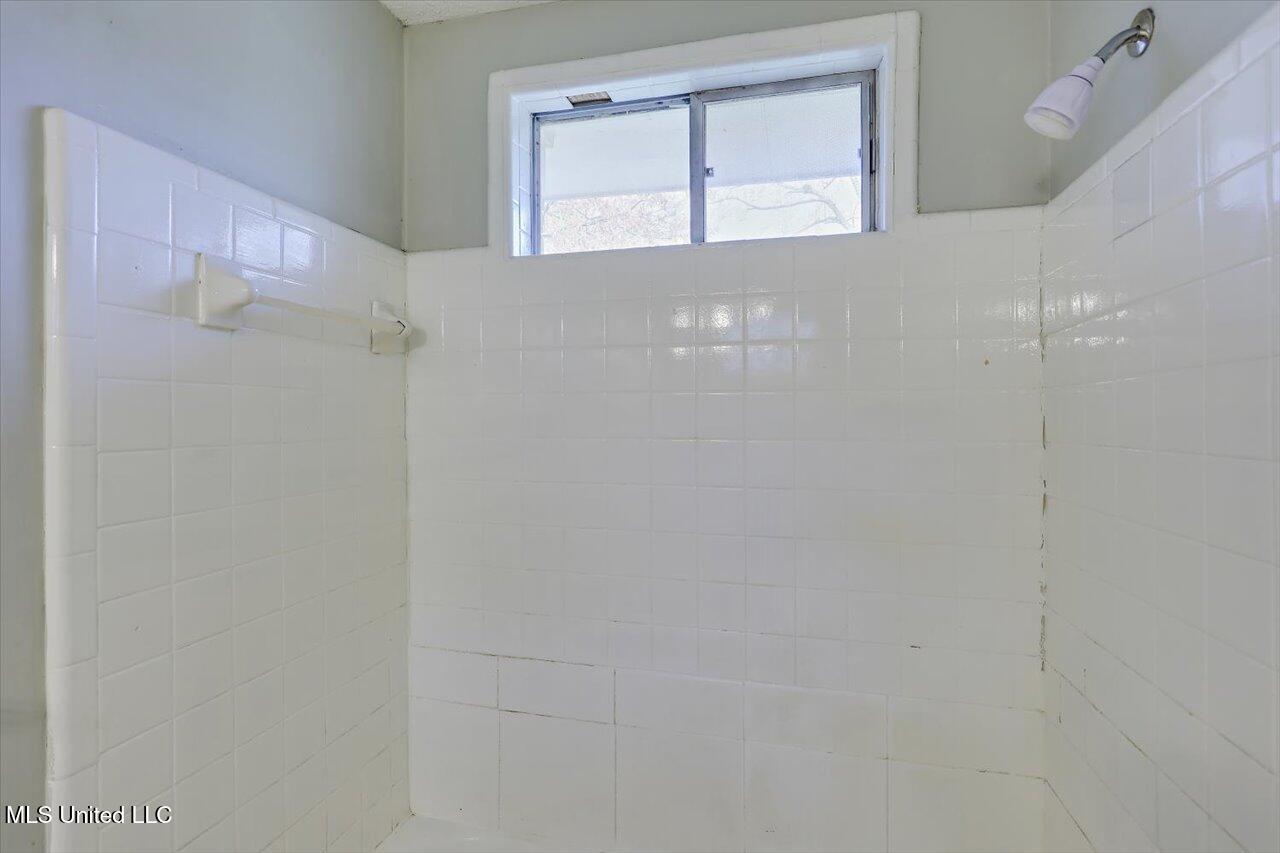 126 Mayfair Drive Jackson, MS 39212 - Photo 24 of 34 20-126 Mayfair Dr